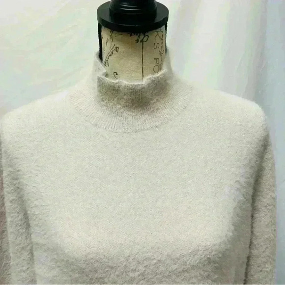 NWT Bailey 44 Cream Fuzzy Sweater Dress Size XL Long Sleeve - Picture 3 of 11